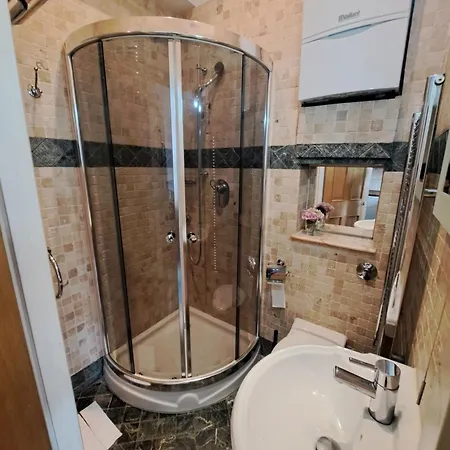 Centre Retreat Lägenhet *